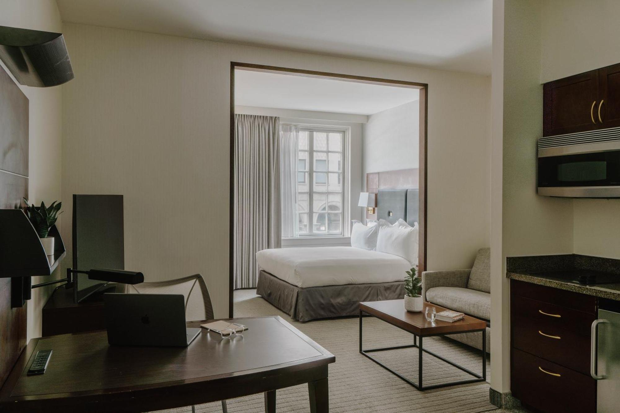 Hotel Club Quarters Downtown, 4*