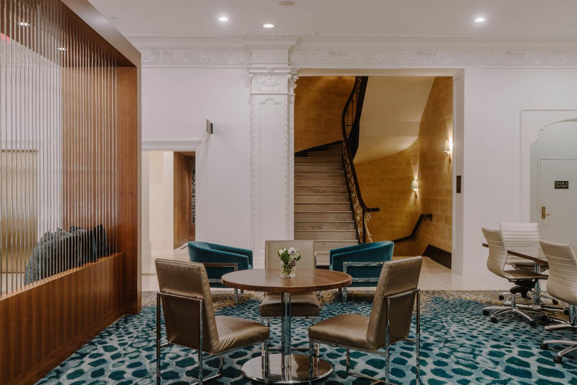Hotel Club Quarters Downtown,
