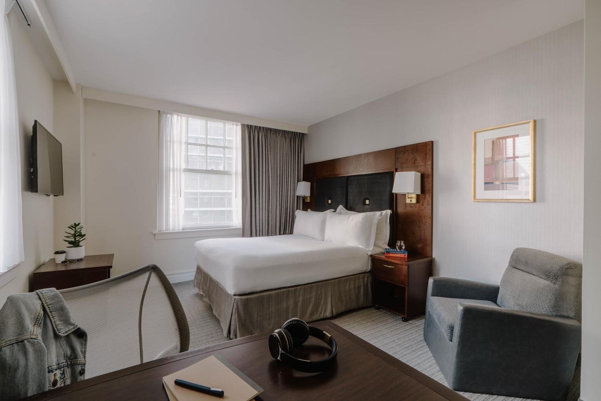 Hotel Club Quarters Downtown, 4*